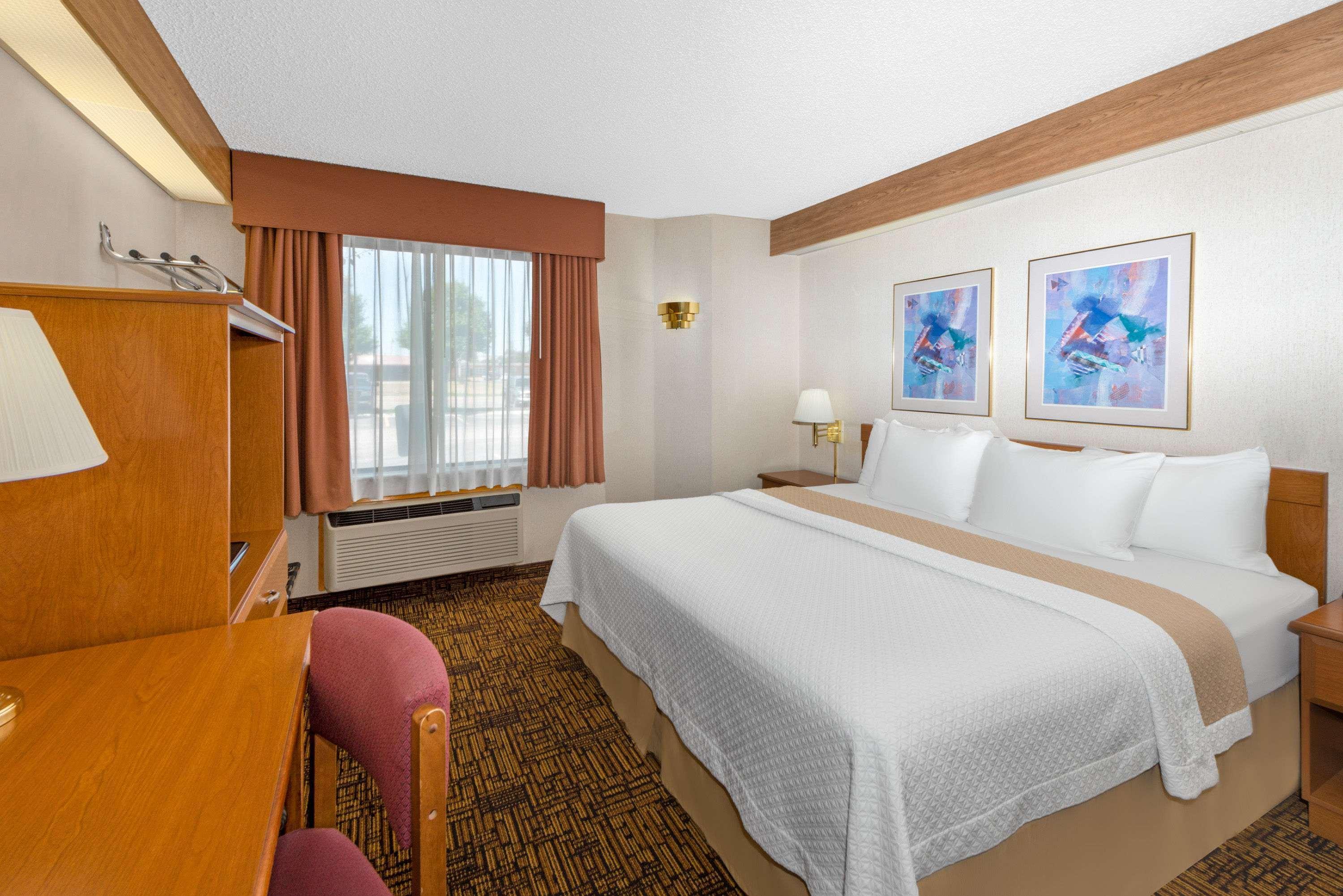 Days Inn By Wyndham Liberal Ks Екстериор снимка